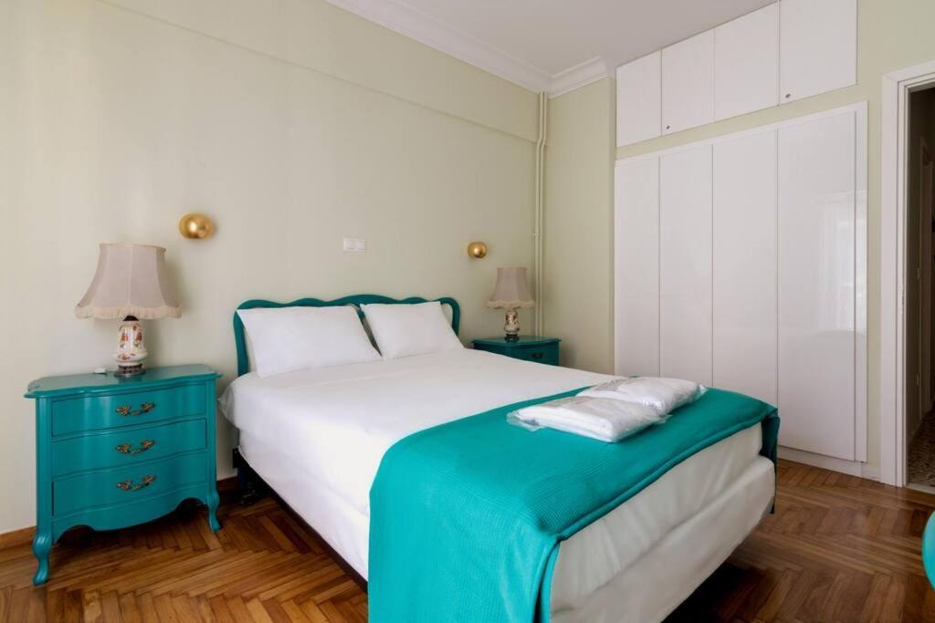 Iphigenia 2 Bedroom Retro Downtown Athens